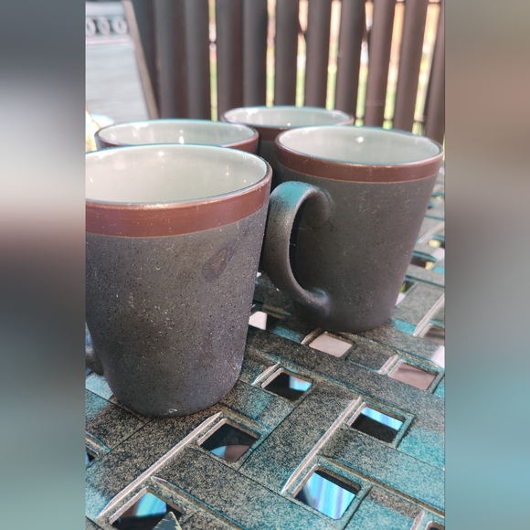 Elite Gibson made in China mugs (4) - Picture 6 of 6